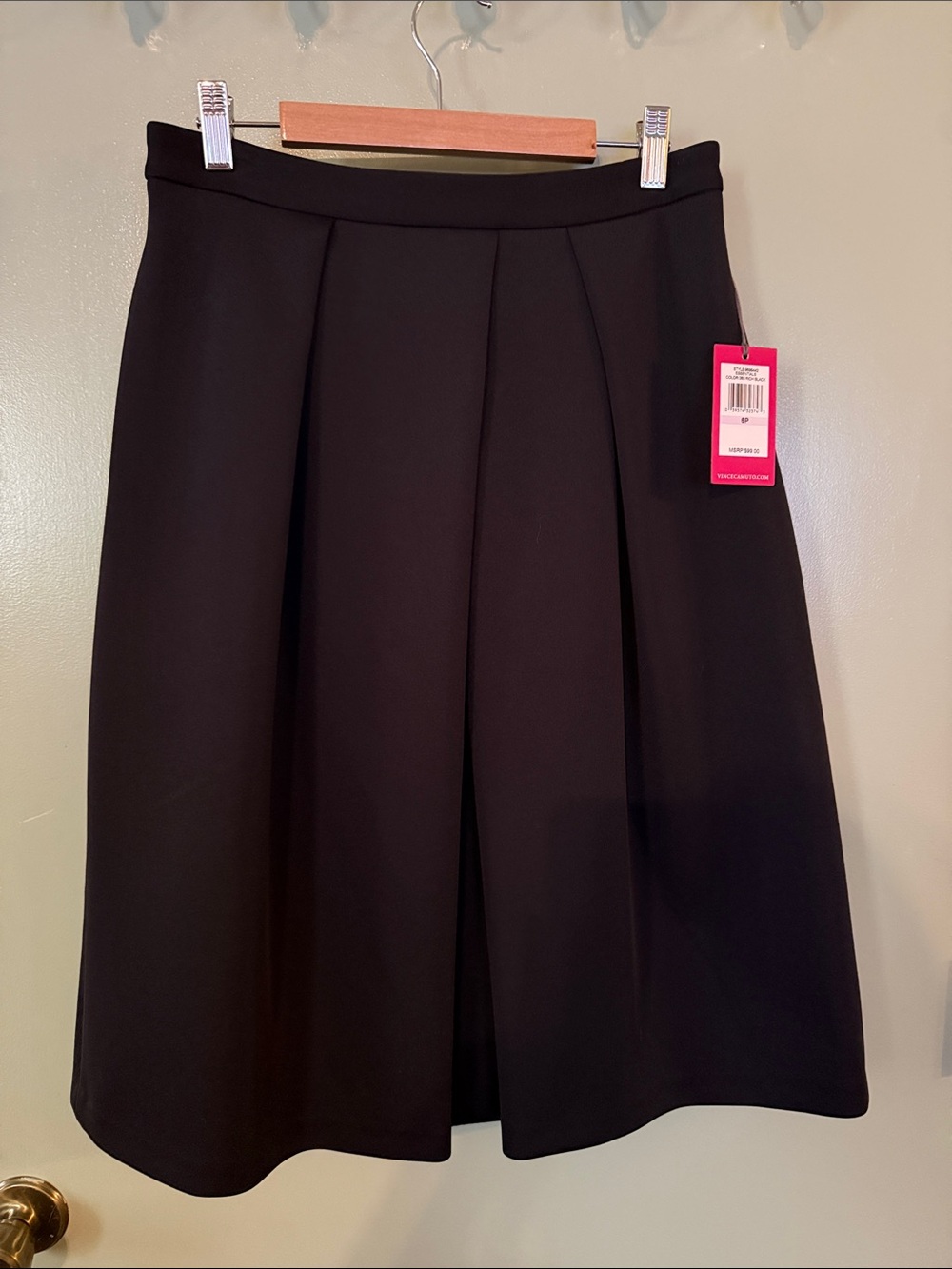 Vince Camuto Black A-Line Pleated Skirt NWT - 6P